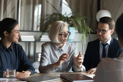 Diversidade etária: os benefícios de contratar profissionais 50+